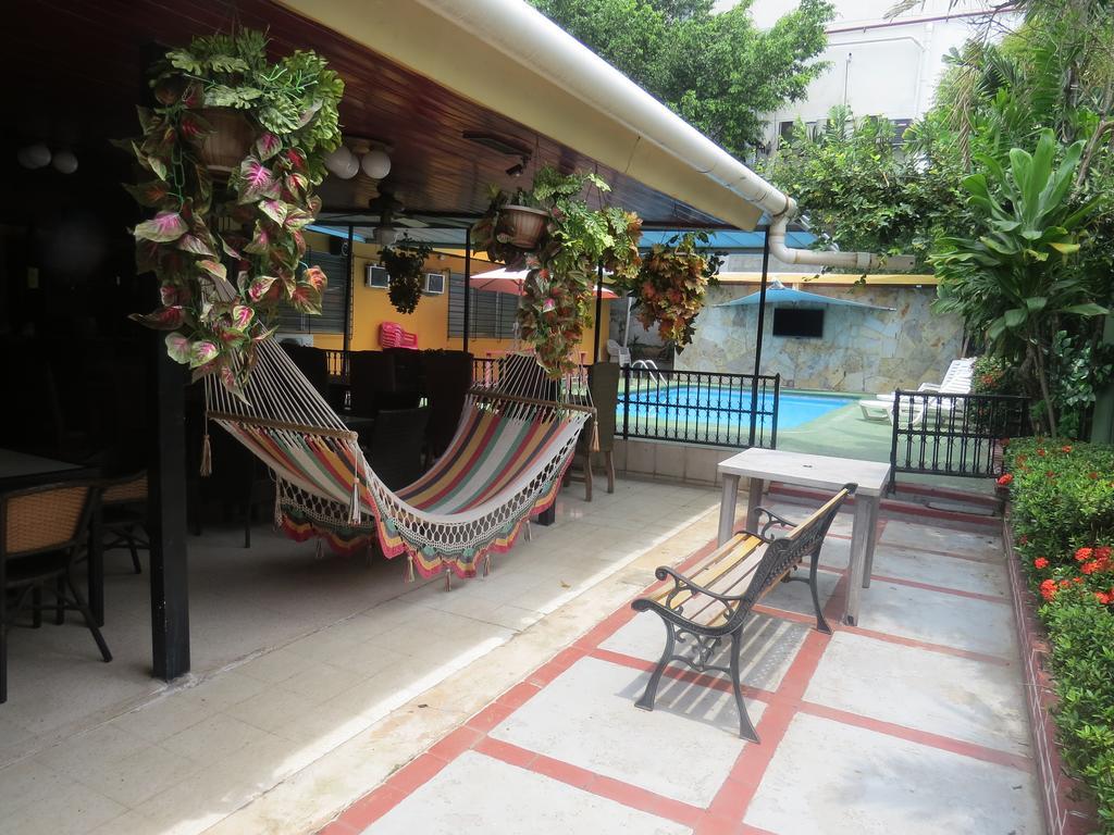 Hostal Cocos Inn Panama City Exteriör bild