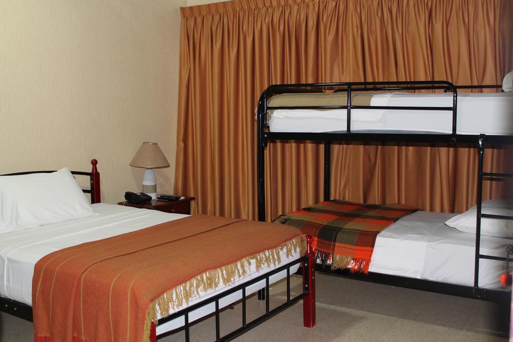 Hostal Cocos Inn Panama City Exteriör bild