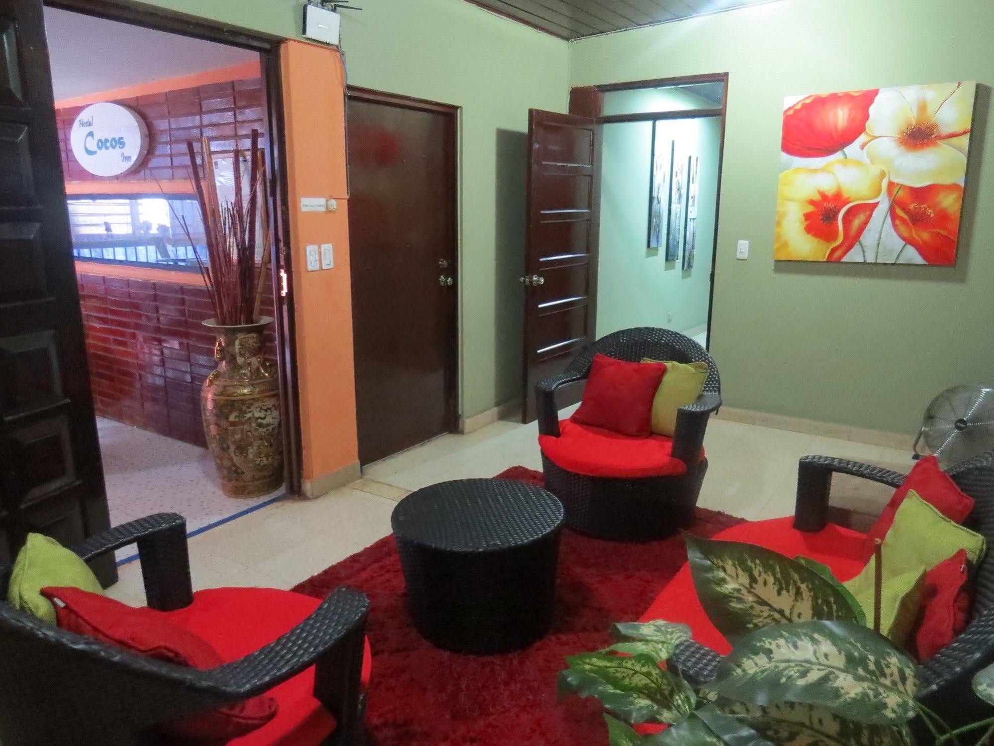 Hostal Cocos Inn Panama City Exteriör bild