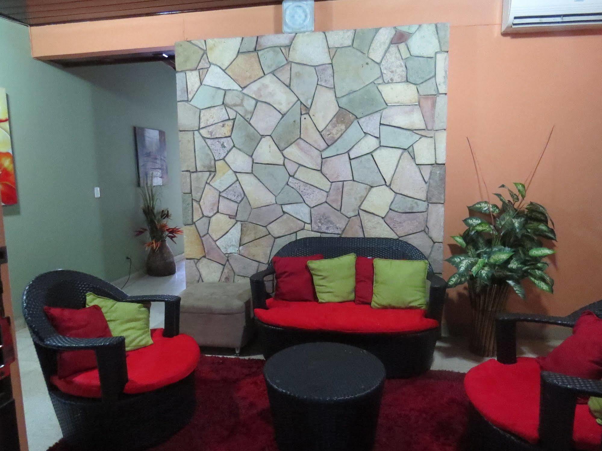 Hostal Cocos Inn Panama City Exteriör bild